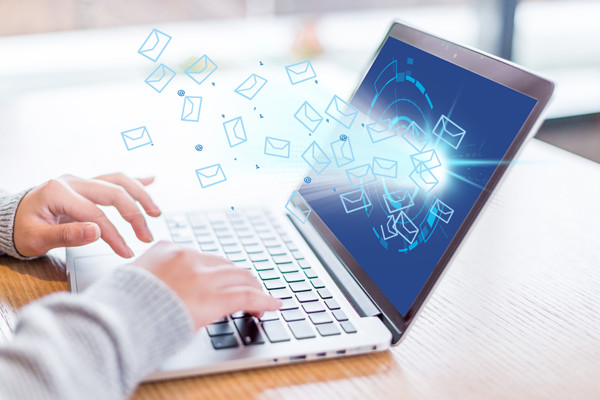 商家怎样群发短信（天猫商家是如何给顾客群发短信的）