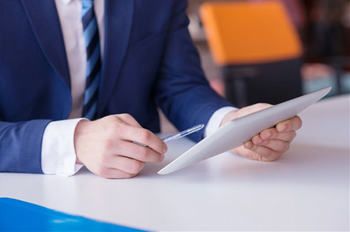 短信公司的实力意味着一方面跑路的几率小;另一方面技术实力好,发送速度快,到达率高,安全保障高;再者服务更加周到细致。[短信平台做群发的在长沙有哪些